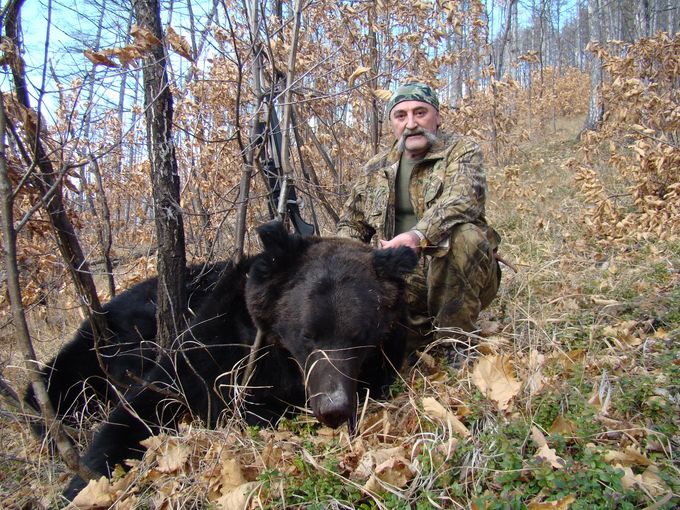 Fall Amur bear hunt in Koppi region 8600 usd.